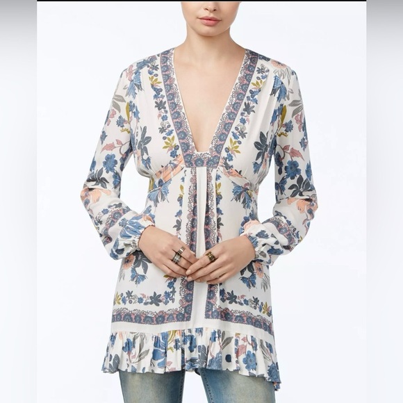 Free People Tops - Free People Women's Ivory Floral Violet Hill Plunging Ruffle-Detail Top Size 8